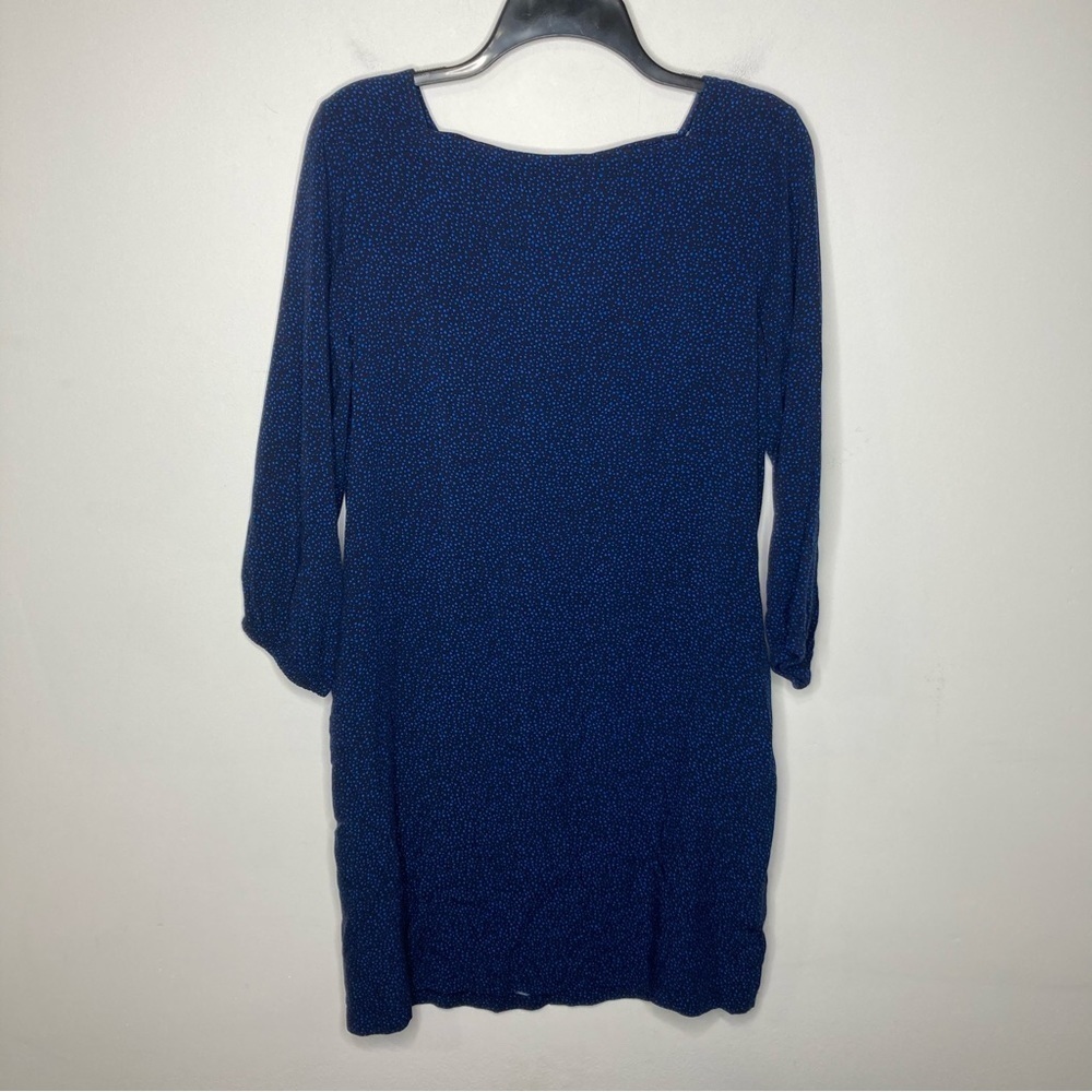 Gap shift dress with‎ open v back size small